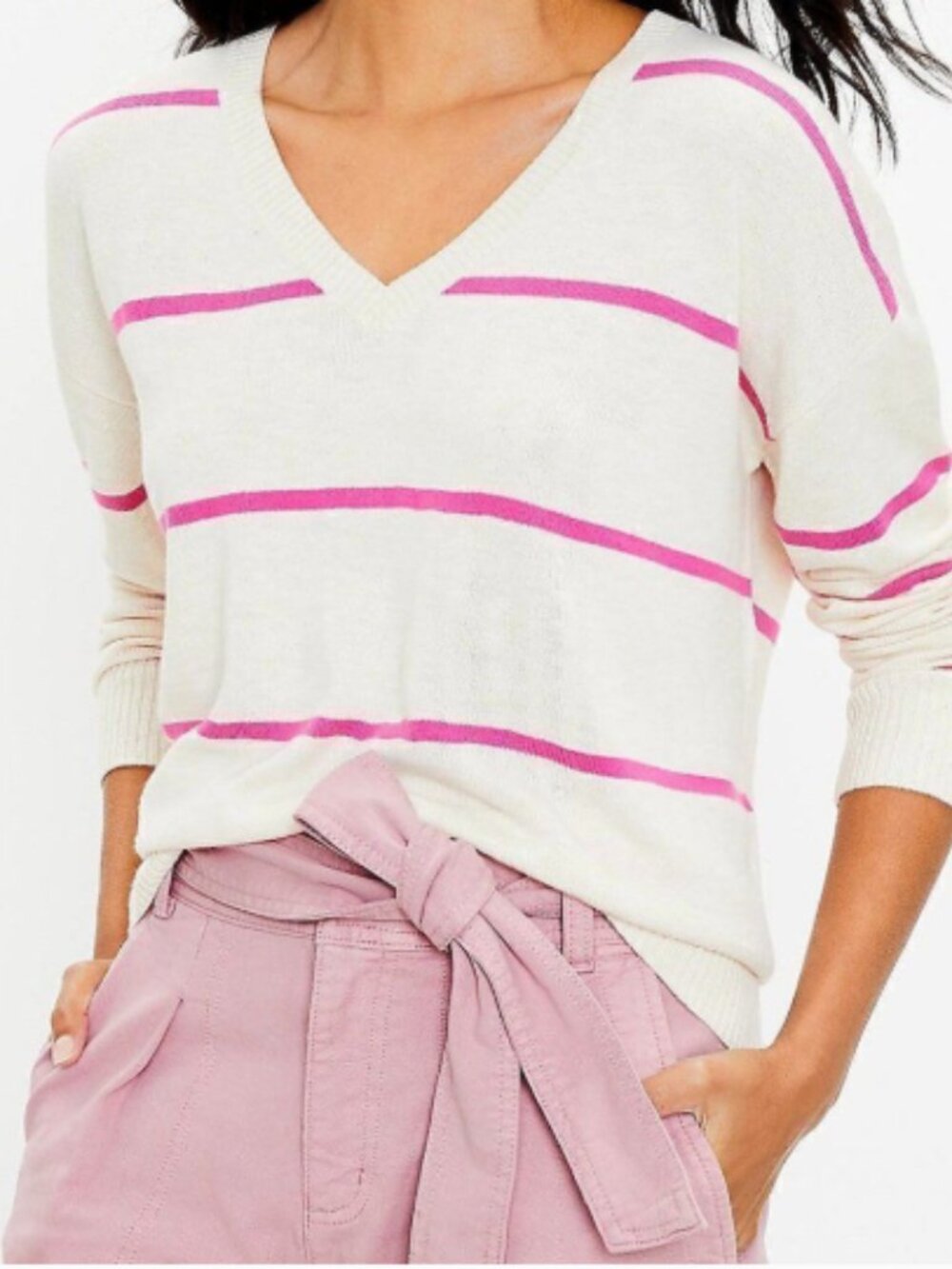 NWT Loft Striped Cream/White V-neck Lightweight Knit Sweater Size M